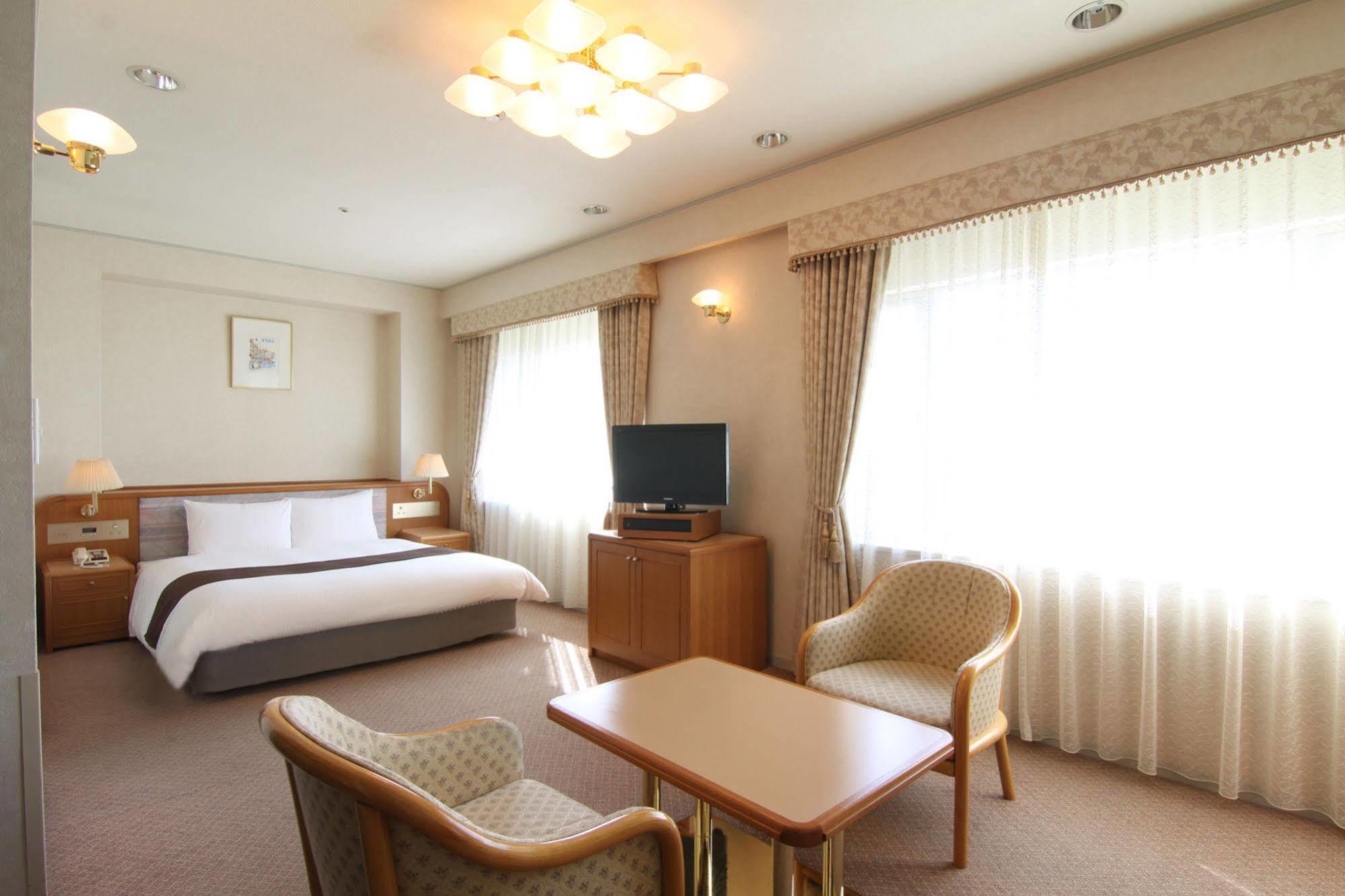 Hotel Green Tower Makuhari Τσίμπα Εξωτερικό φωτογραφία
