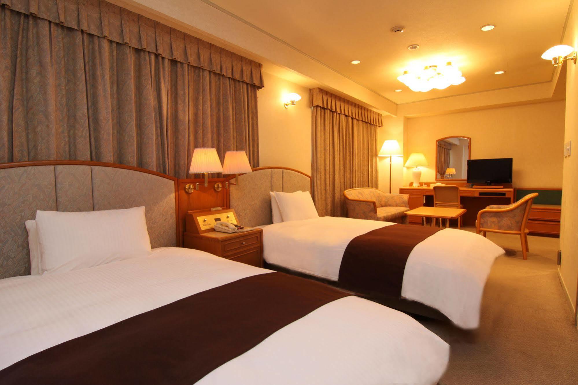 Hotel Green Tower Makuhari Τσίμπα Εξωτερικό φωτογραφία